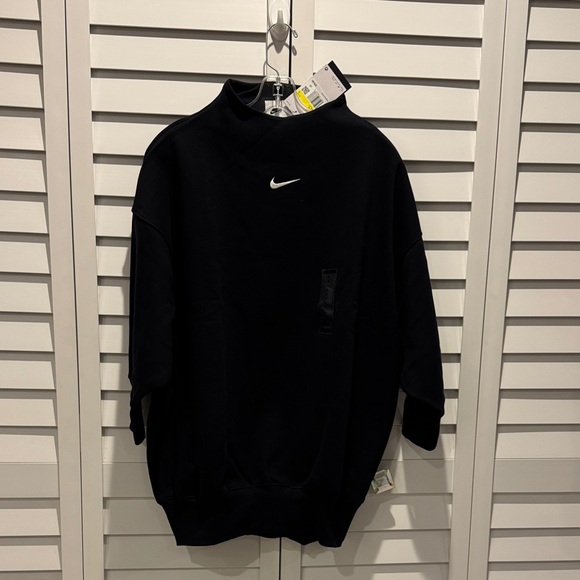 Nike Sweaters - Nike Sportswear Oversized Women's Black Sweater.
